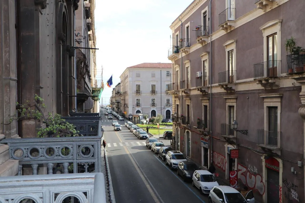 Domus Iole Appartamento Nel Centro Storico カターニア イタリア